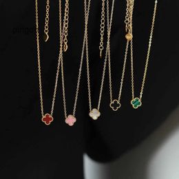 Van Clover Necklace Cleef Four Leaf Clover Neckalces Designer Four Leaf Pendant Sicilian Light Luxury Pendant Double Sided Four Leaf Grass Gold Small Simple Mini Luc