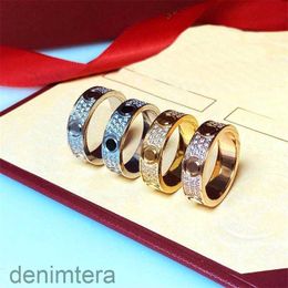Fashion Full Diamond Titanium Steel Silver Love Ring Men and Women Rose Gold Rings for Lovers Couple Jewellery Gift Aaa CJU1