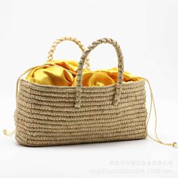 New Lafite Grass Woven Bag Handmade Woven Bag Summer Hot Selling Holiday Beach Bag Handmade Vine Woven Bag