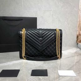 7A Designers 2021 Latest Style women bags caviar Imported cowhide Caviar wear-resistant texture Very atmospheric joker Black with 2641