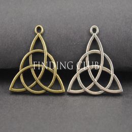 200pcs 2 Colours Knot Triquetra Charms Pendant Metal Bracelet Necklace Jewellery Findings A107 A3132087