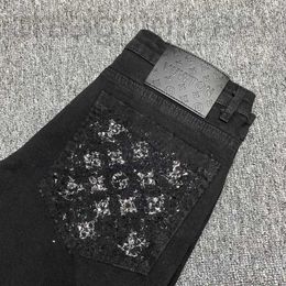 Jeans da uomo Designer designer Jeans stampati neri da uomo trendy 2023 estate nuovi ins versione coreana pantaloni a gamba piccola con vestibilità trslim per LYU4 TQQ2 8KV0