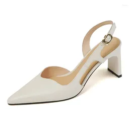 Echte Sandalen Leder Frauen sexy Slingbacks kleine Sommer hohe klobige Absätze Sandale T-Strap Beige gelbe Damen Party Schuhe 9446