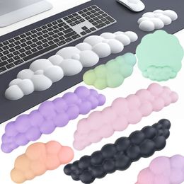 Soft Keyboard Wrist Rest Cute Cloud Shaped NonSlip Rubber Desk Mat Ergonomic Mouse Pad Office Carpet Wristband Support 240125