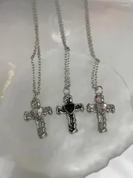 Pendant Necklaces JWER 2024 Gothic Heart Zircon Cross Necklace Black Crystal Punk Y2K Chain For Woman Daily Wear