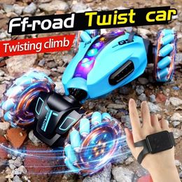 4WD RC Drift Car With Music Led Lights 24G Gesture Radio Remote Control Spray Stunt 360° Rotating Climbing Toys Gift 240118