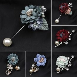 Brooches Vintage Sweet Rhinestone Floral Rose Breastpin Men Suit Shawl Lapel Pins Groom Wedding Dinner Brooch Accessory Gift