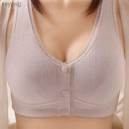 Bras Bras New Front Buckle Middle-aged And Elderly Underwear Thin Model Womens Bra Soft Cotton No Underwire Broadband Vest Large Size Bra YQ240203