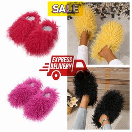 hot selling designer women New fur slippers mule women fur white black Pool Pillow metal chain casual flat shoes slippers