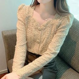 Women's Blouses Puff Sleeve V Neck Lace Shirt Women Casual Fashion Vinage Blouse Autumn Office Lady Shirts Elegant Slim Tops Blusas 29727