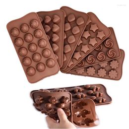 Baking Moulds Chocolate Silicone Mould 3D Star Dinosaur Bear Pig Cup Flower Heart Shell Mouse Robot Elk Spoon Candy Mould Kitchen Accessories