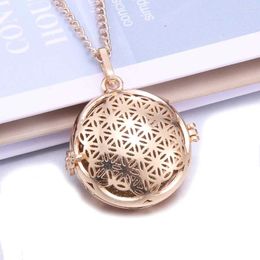 Pendant Necklaces Golden Aromatherapy Flower Open Lockets Perfume Aroma Diffuser Necklace Essential Oil