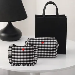 Cosmetic Bags Fashion Plaid For Women Travel 2024 Small Square Make Up Storge Handbag Cute Heart Embroidered Cases