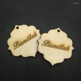 Party Favour 50pcs Personalised Engraved Wood Hanger Bismillah Besaha Tags Table Wedding Decoration Favours Customised Candy