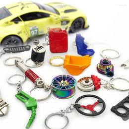 Keychains Car Key Chain Tool Bucket Hub Shock Absorber Shovel Brake Pad Backpack Pendant Gift