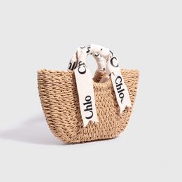 Designer Bag Summer Womens Fashion Woven Vegetable Basket Bag ChoIe Beach Bag Straw Bucket Bag Luxury Fashion Handbag Shoulder Bags 240520