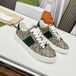 New ace Italy Luxury Sneakers Platform Low Men Women Shoes Casual Dress Trainers Embroidered Ace Bee White Green Red 1977s Stripes Mens Shoe Walking Sneaker 1.25 04