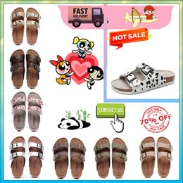 Casual Platform High rise thick soled PVC slippers man Woman Light weight wear resistant Leather rubber soft soles Flat Summer Beach Slipper