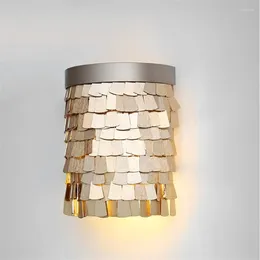 Wall Lamp American Light Luxury Postmodern Decorative Lamps Model House Villa Living Room Bedroom Bedside Metal Sheet Lights