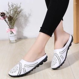 Slippers 2024 Lazy Shoes Casual Soft Sole Flat Beef Tendon Hollow Breathable Bean Shallow Mouth Spring And Autumn