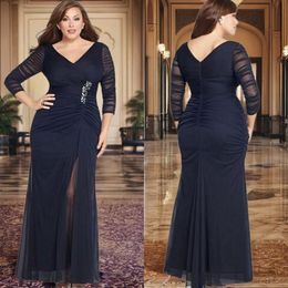 Long Dark Navy Mother Of The Bride Gowns 3/4 Sleeves V Neck Pleated Tulle High Split Mother's Dresses For Arabic Black Women Beaded Lace Wedding Guest Outfit Gowns AMM043