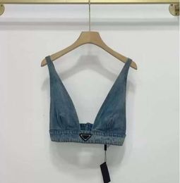 2024 Womens Designers T Shirts Underwear With Metal Triangle Badge Sexy Deep V Denim Sling Tube Tops Women Clothing