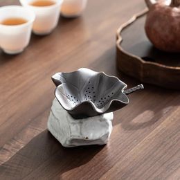 Japanese Style Coarse Pottery Leaf Tea Strainer Sets of Ceramic Philtre Holes Kung Fu Tea Ceremony Utensil Tea Infuser 240119