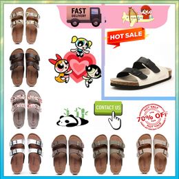 Designer Casual Platform High thick soled PVC slippers man Woman Light weight wear resistant Leather rubber soft soles sandals Flat Summer Beach