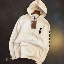 24 Tasarımcı Hoodie Men Pullover Sweatshirt Kadın Moda Sokak Giyim Klasik Mektup Baskılı Gevşek Kapşonlu Jumper Üstler Erkek Giyim