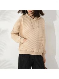 Women's T Shirts Miyake Original Pleated Tshirt Early Autumn Fashion Casual Loose Large Size Hooded Pullover Versatile Long-sleeved Top