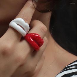 Cluster Rings AOMU 2024 Fashion Punk Red Lips Shape Resin Finger Mouth Lip Acrylic Ring For Women Girls Party Jewellery