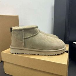 Boos Designer Classic Ultra Mini Boots Snow Boot Platform Women Men Fur Sheepskin Tasman Tazz Chesut Sand Mustard Seed Beige Driftwood 326