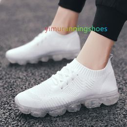 2021 New Stylish Running Shoes for Men Antiskid Damping Cool Outsole Walking Trekking Leisure Summer Running Zapatills Sneakers L42