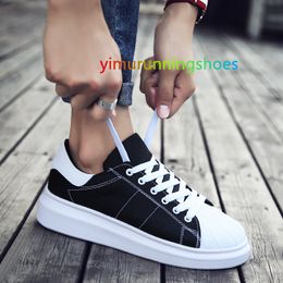 Lightweight, non-slip basketball shoes for men, high top sneakers, breathable and air-cushioned, ideal for outdoor sport, white Colour L11