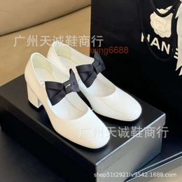 designer heels chaneles sandal 2024 Spring Fairy Bow Single Shoes Womens Thick Heels Mary Jane Shoes Patent Leather Heels Shoes White R1LG