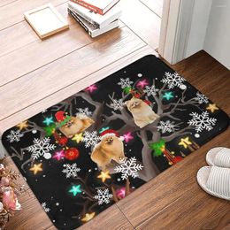Carpets Non-slip Doormat Christmas Pomeranian On Tree Santa Dog Lover Living Room Kitchen Mat Outdoor Carpet Flannel Pattern