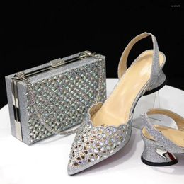 Dress Shoes Silver Women And Bag Set African Ladies Sandals Fashion Medium Heels Pumps Match With Handbag Clutch Femmes Sandales CR522