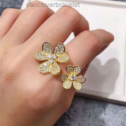 Luxury jewelry for women van clover Clover ring diamond rings wedding rings of woman man love ring gold silvery chrome heart ring Valentines Mothers Day gift