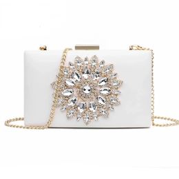 White Women Clutch Bag Wedding Clutch Purse Bridal Evening Crystal Summer Bags for Women Luxury Small Crossbody Bags 240119