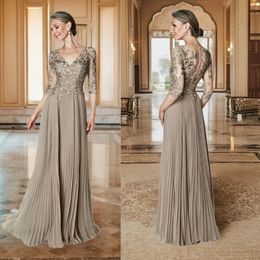 Champagne Long Mother Of The Bride Dresses V Neck 3/4 Sleeves Illusion Mother's Dresses Beaded Lace For Arabic Black Women Wedding Guest Outfit Gowns AMM054