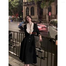 Skirts Elegant 2 Piece Dress Set Women Long Sleeve Crop Tops Casual Black Midi Skirt 2024 Autumn Slim Retro Office Lady Korean Suits