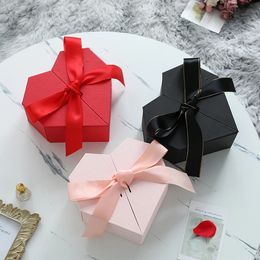 Heart shaped gift box with bow Valentines Day wedding gift packaging box baby shower party decoration candy flower bead treasure box 240205