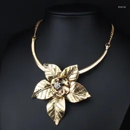 Choker 2024 Fashion Long Vintage Jewelry Antique Big Flower Pendant Necklace Statement & Pendants For Women XLL173