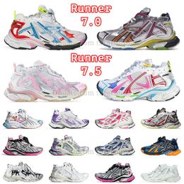 Original Designers Women Men Casual shoes Paris Track Runner 7.0 7.5 Transmit sense og retro Trainers black white pink blue BURGUNDY hiking triple s runners 7 Sneakers