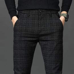 Black Pants Mens Plaid Trousers Spring and Autumn Fashion Slim Pants Men Gray Stripe Slacks 2838 Pantalones Hombre 240118