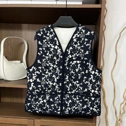 Women's Vests 2024 Women Chinese Style Floral Embroidery Lace Sleeveless Jacket Vest Elegant Lady V-neck Zipper Coat