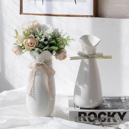 Vases Creative Nordic Lace White Ceramic Dry Flower Vase Ornaments Simple Living Room Hydroponic Arrangement Decorative