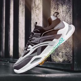 Men Running Shoes Women Sports Shoes Breathable Athletic Outdoors Sneakers Super Light Men Adults Trainers Lace-up Male Sneakers L23