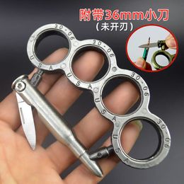 Small Knife Bullet Head Fist Buckle with Four Finger Cl Designers Ring Tiger Travel Lifesaving Is Not Cut VZDV