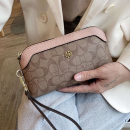 Handbag Small Handheld One Shoulder Crossbody New Wallet Women's Long Phone Bag Mom's Style 2024 78% Off Store wholesale